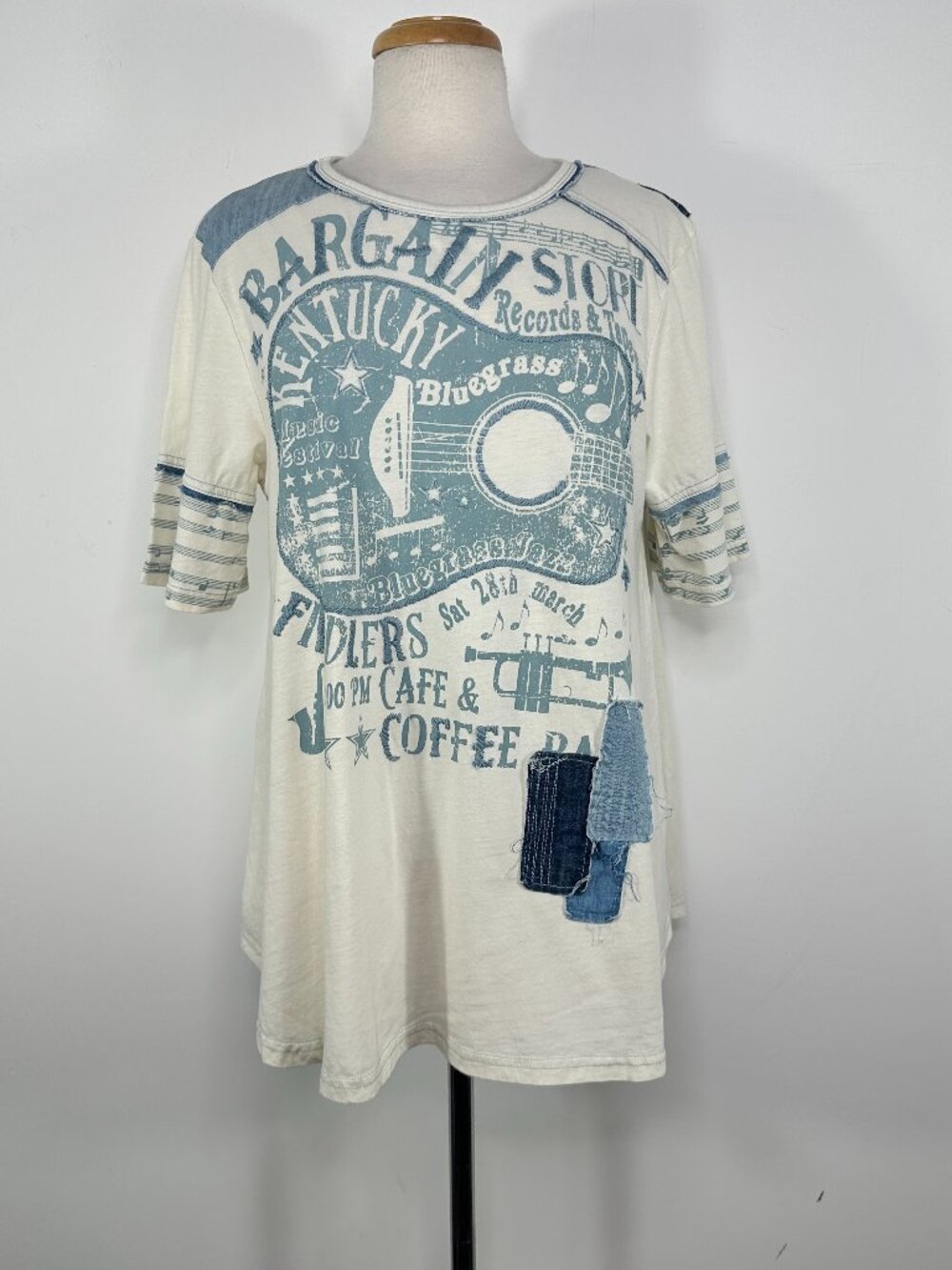 Double D Ranch White Blue T-Shirt Records & Tapes Embroidery Size L